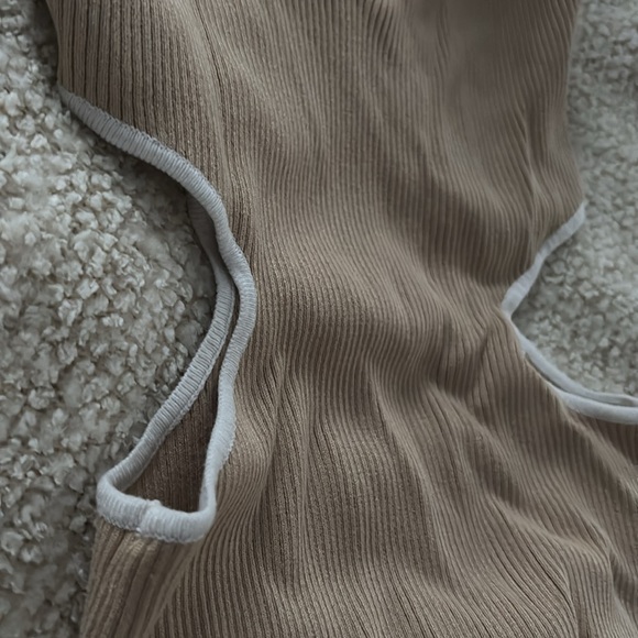 Bershka Brown Cut Out Bodysuit - Picture 4 of 7